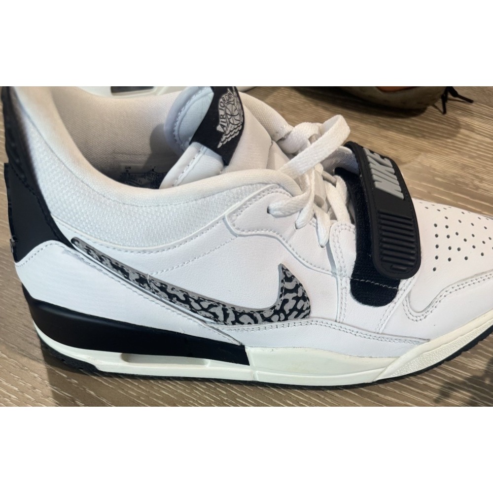 Nike Air Jordan Legacy 312 Low Cement White Wolf Grey CD7069-110 Mens Size 9